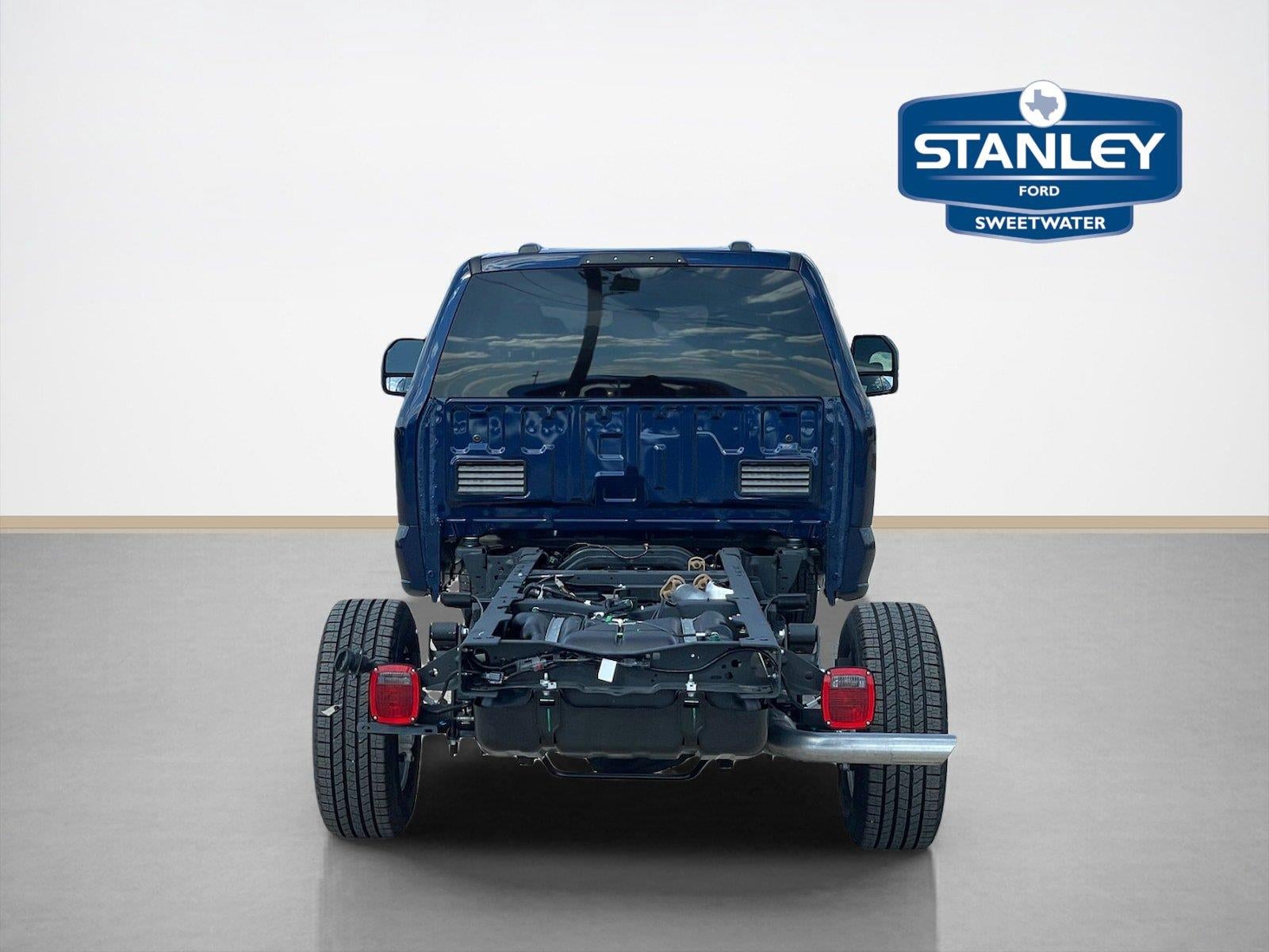 2027 Ford Super Duty F-350 SRW XL