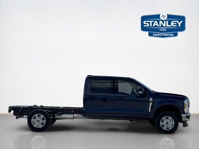 2027 Ford Super Duty F-350 SRW XL