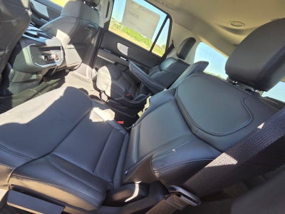 2027 Ford Expedition Active