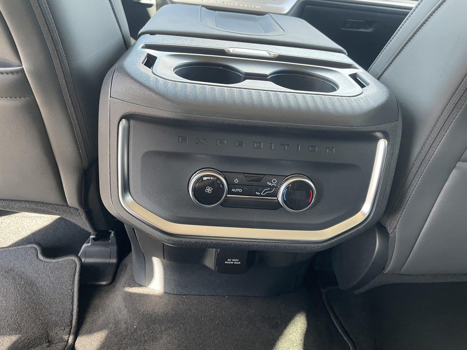 2027 Ford Expedition Active