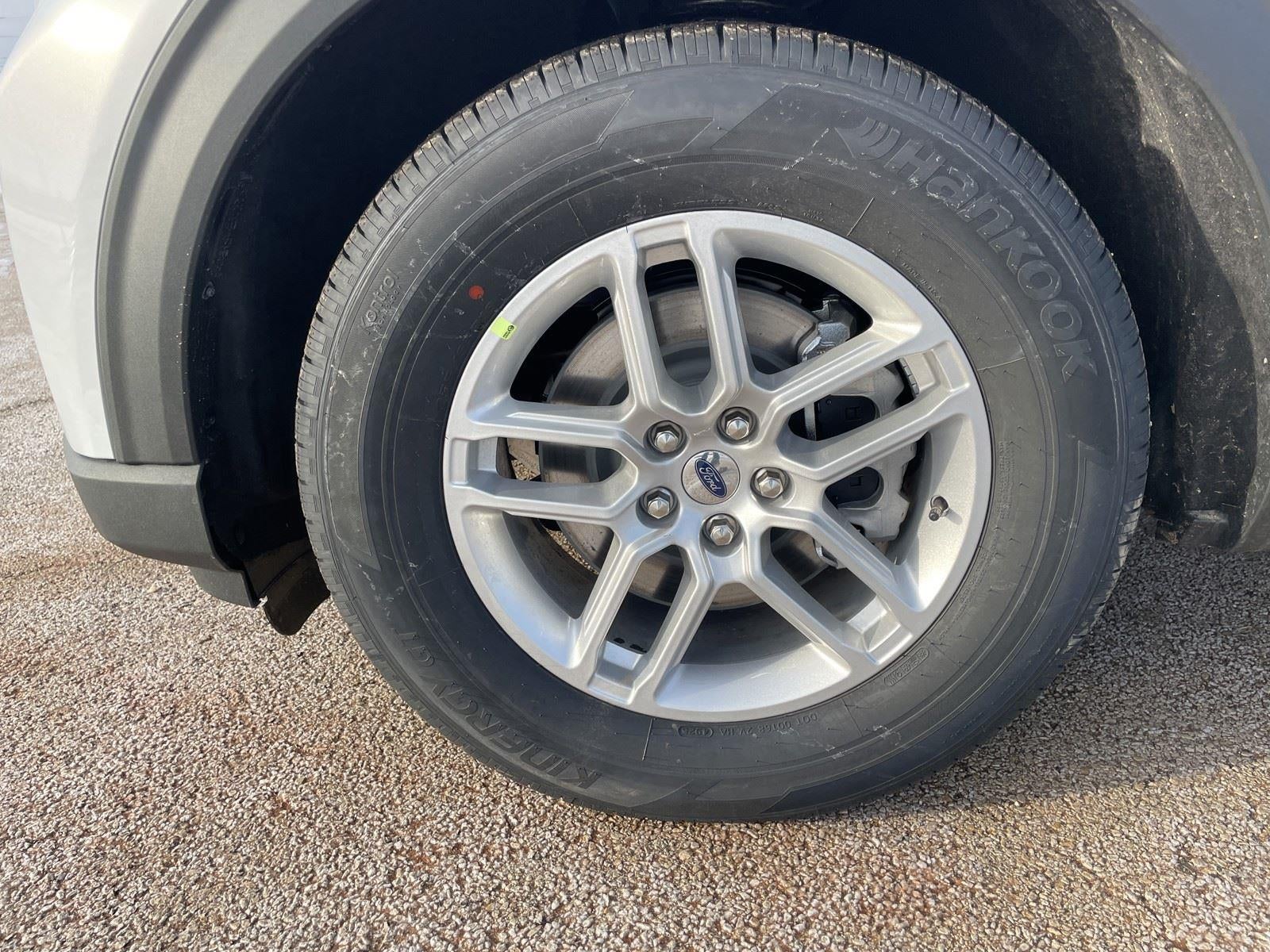 2026 Ford Explorer Active w/100A Pkg