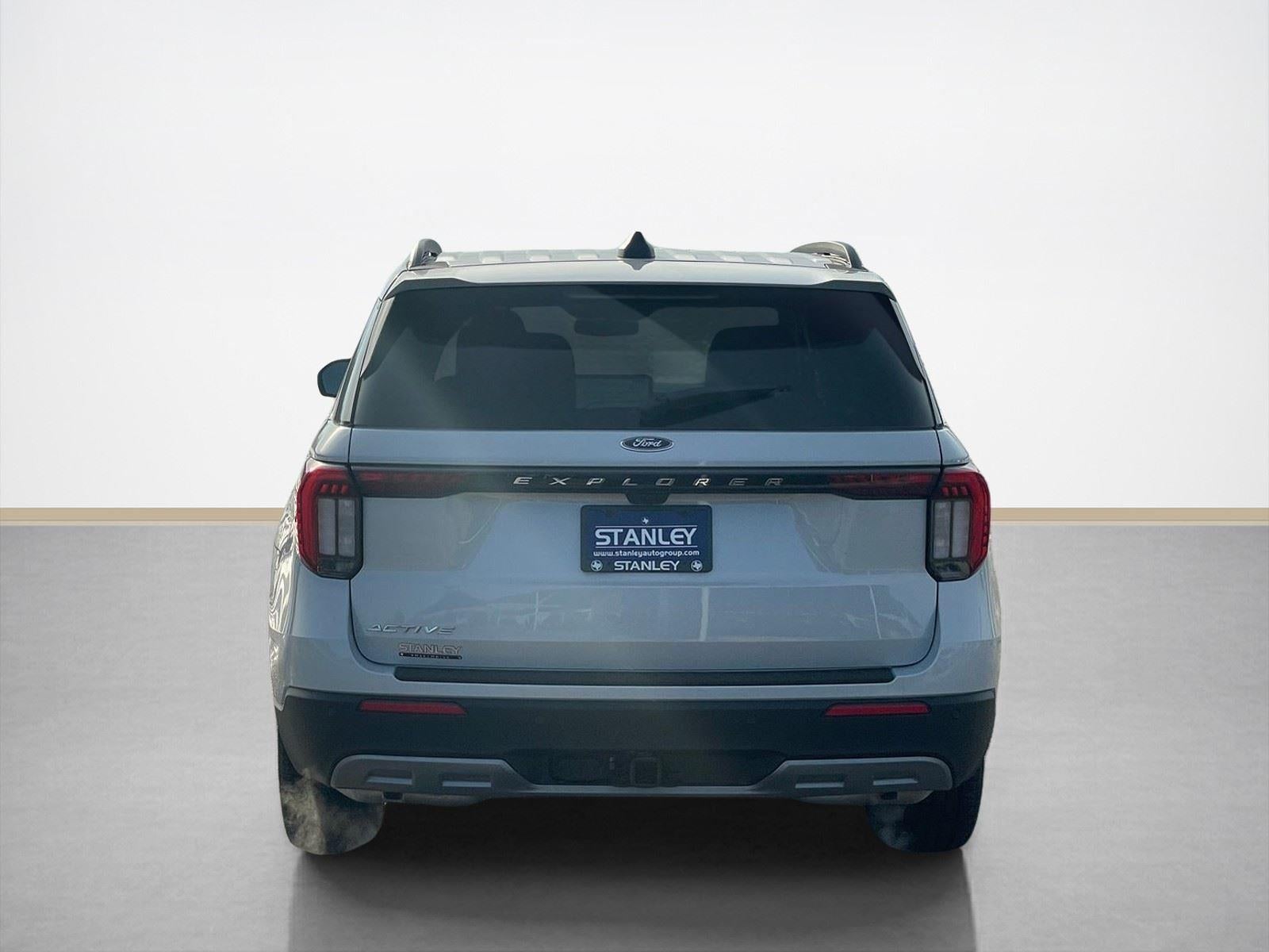 2026 Ford Explorer Active w/100A Pkg