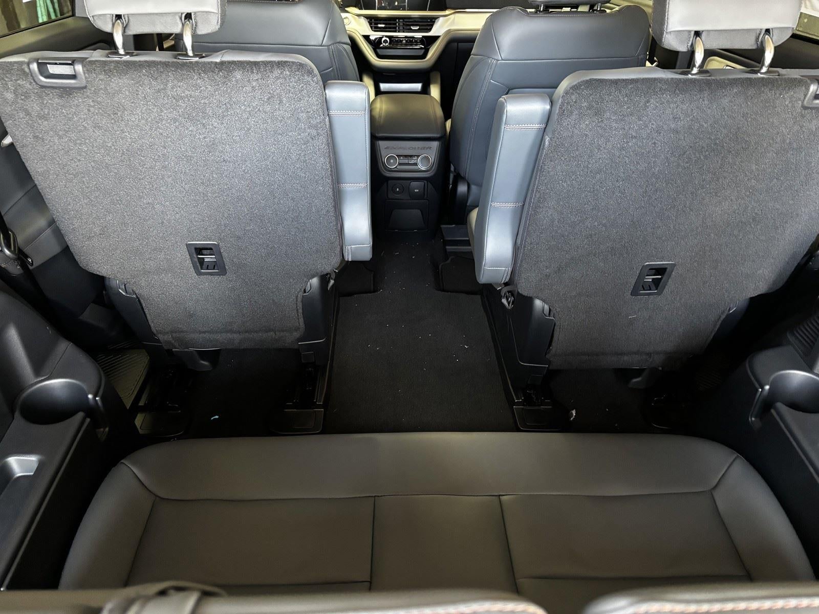 2026 Ford Explorer Active w/100A Pkg