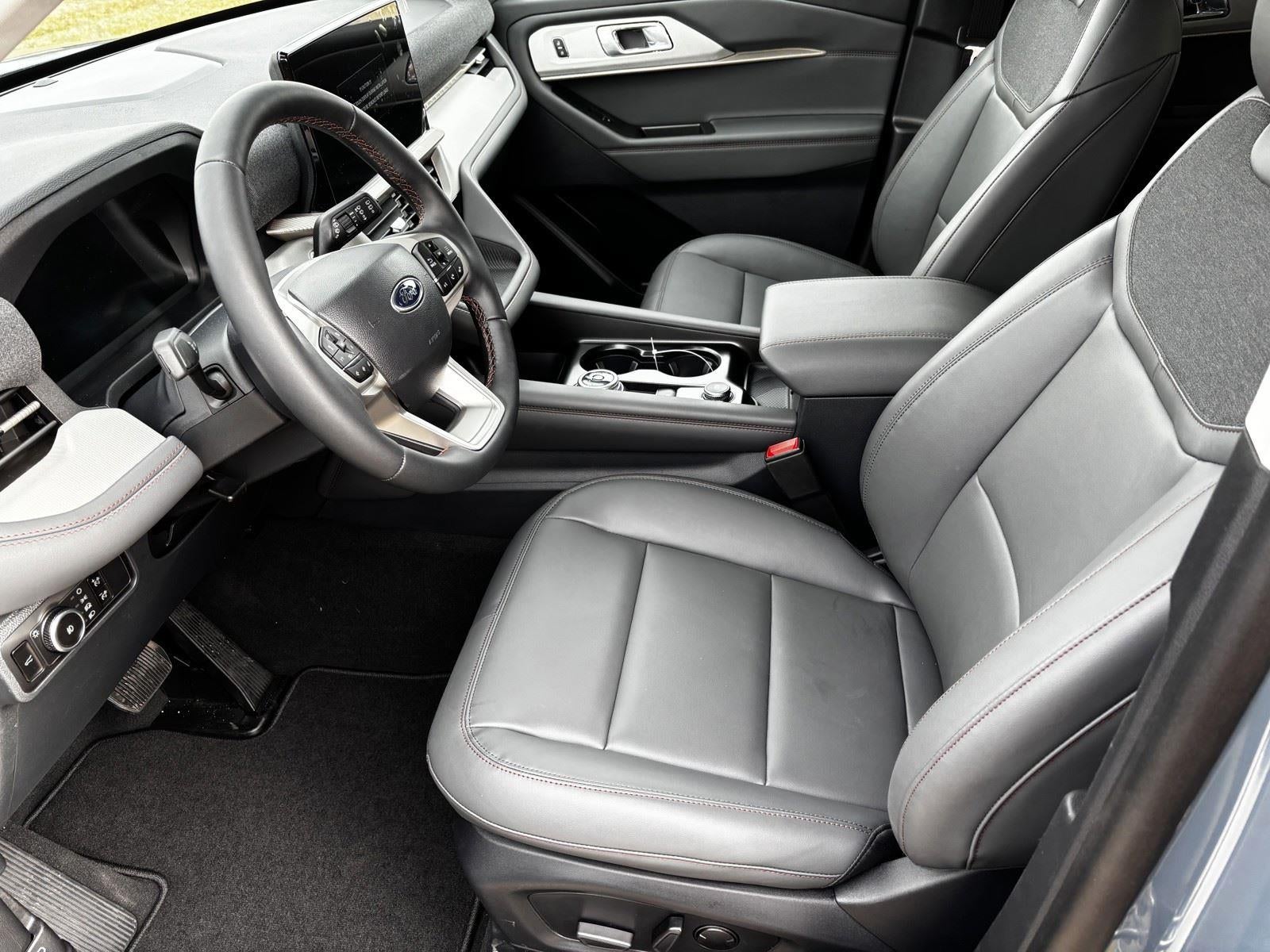 2026 Ford Explorer Active w/100A Pkg