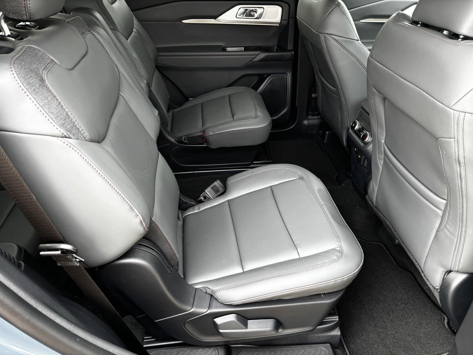 2026 Ford Explorer Active w/100A Pkg