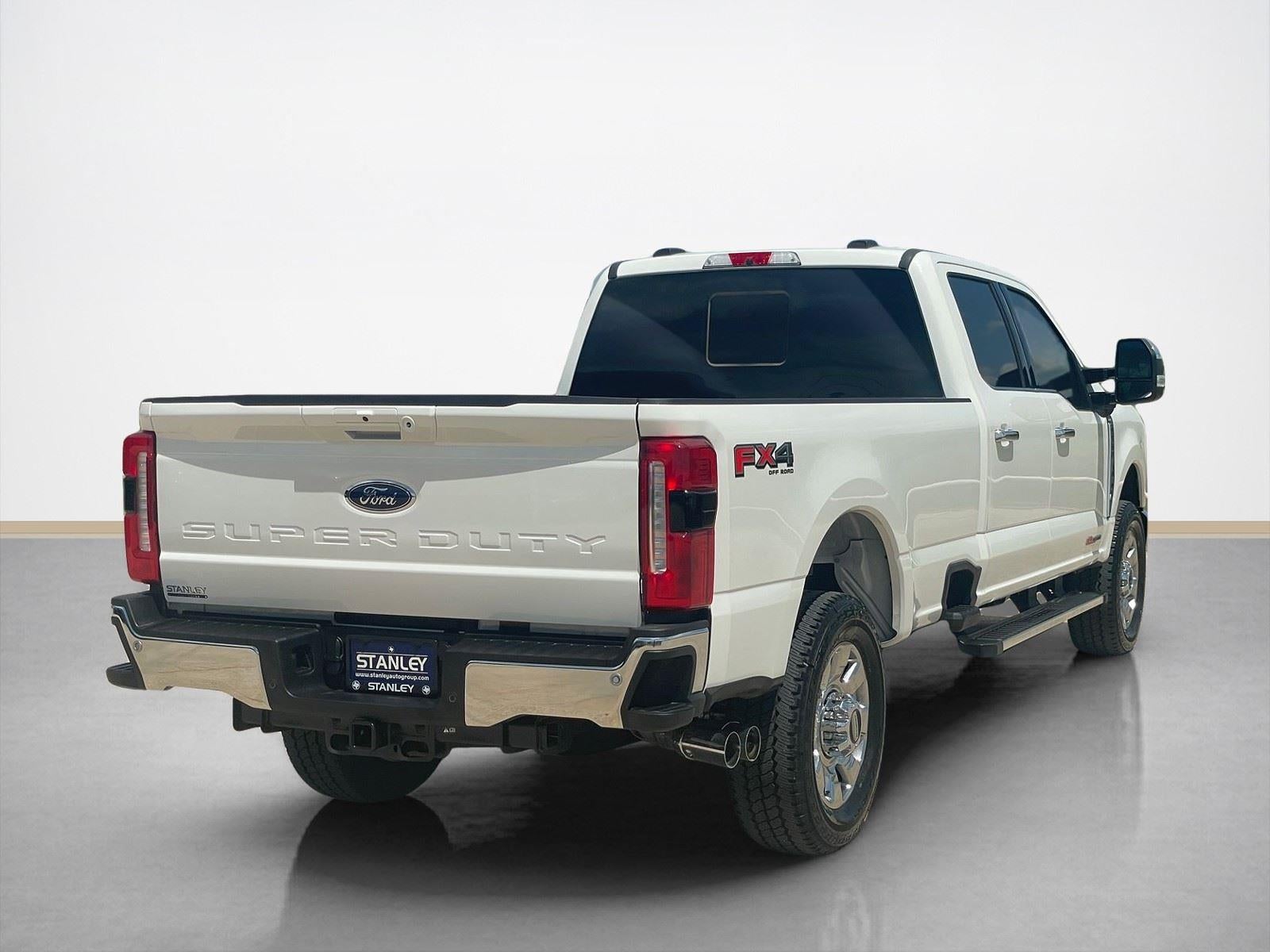 2026 Ford Super Duty F-350 SRW LARIAT