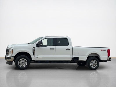 2026 Ford Super Duty F-350 SRW XLT