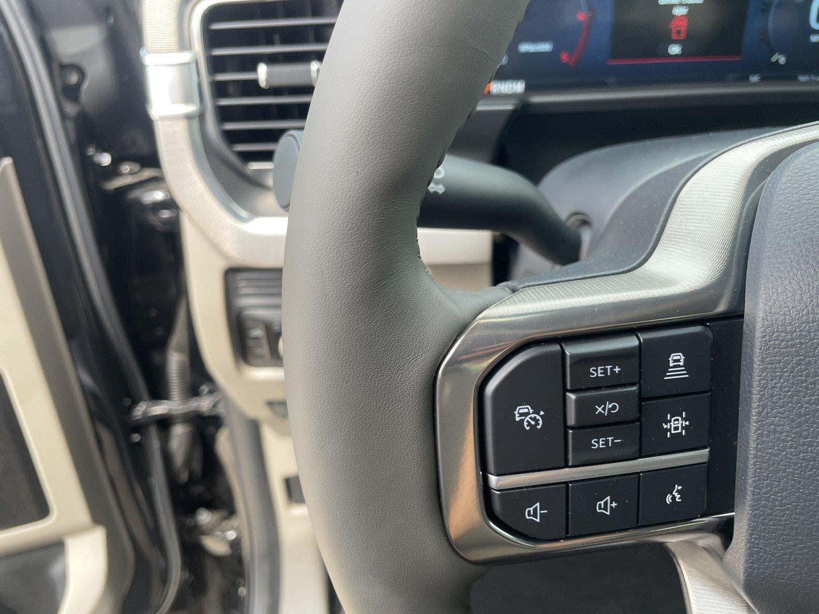 2026 Ford Super Duty F-350 DRW Platinum