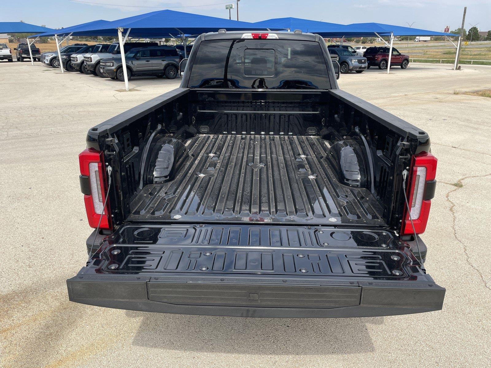 2026 Ford Super Duty F-350 DRW Platinum