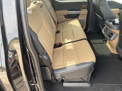 2026 Ford Super Duty F-350 DRW LARIAT