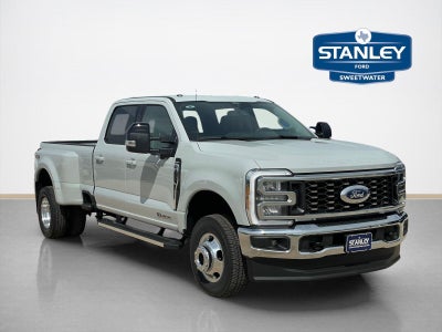 2026 Ford Super Duty F-350 DRW LARIAT