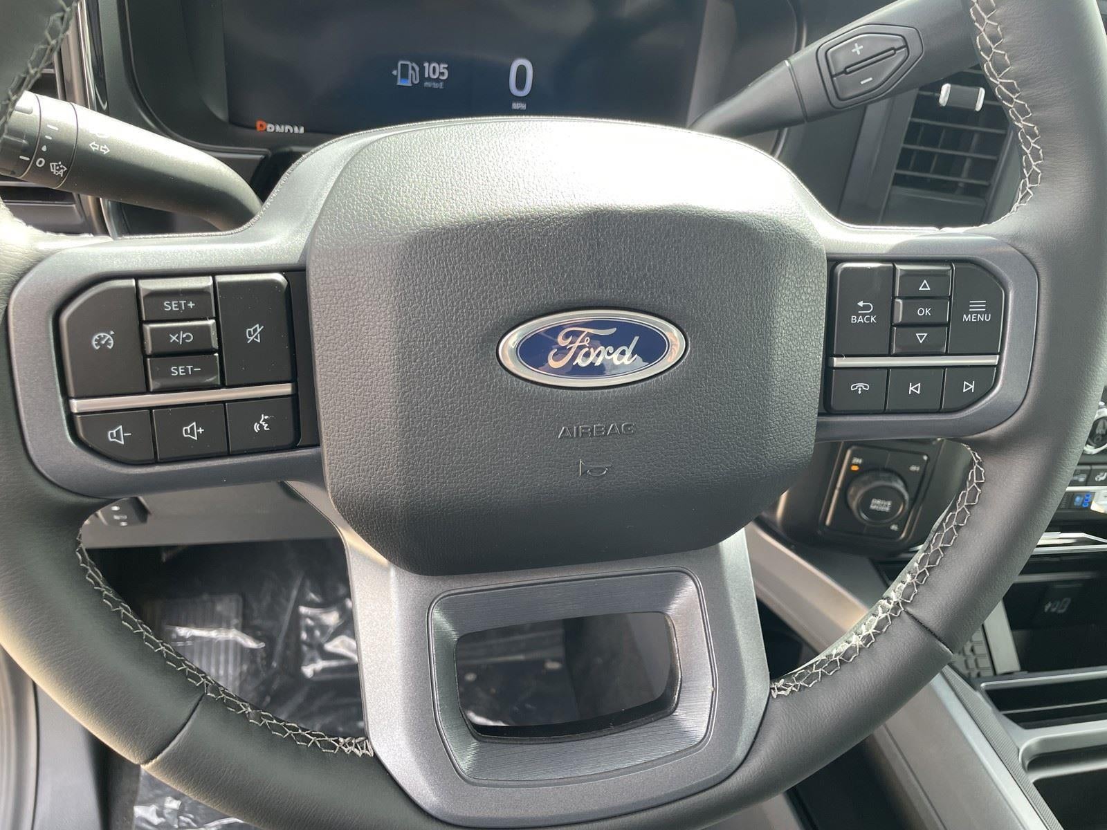 2026 Ford Super Duty F-350 DRW LARIAT