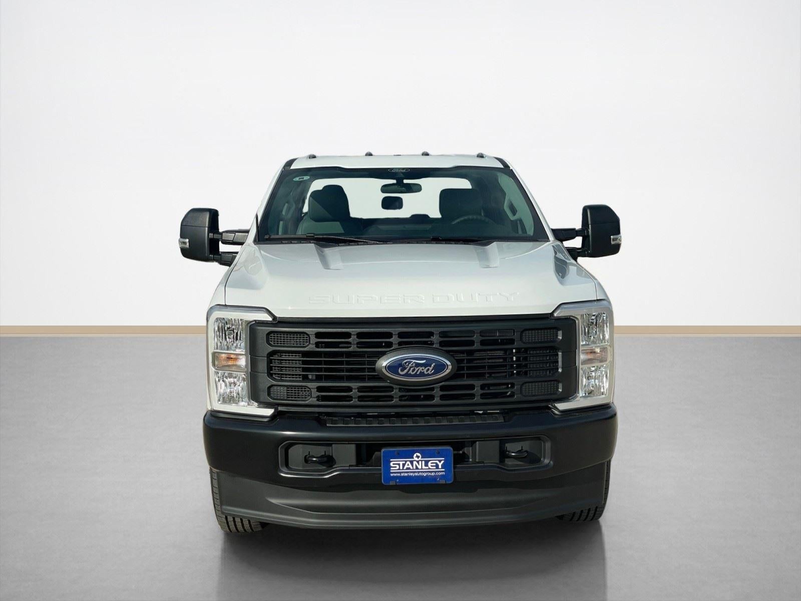 2026 Ford Super Duty F-350 DRW XL