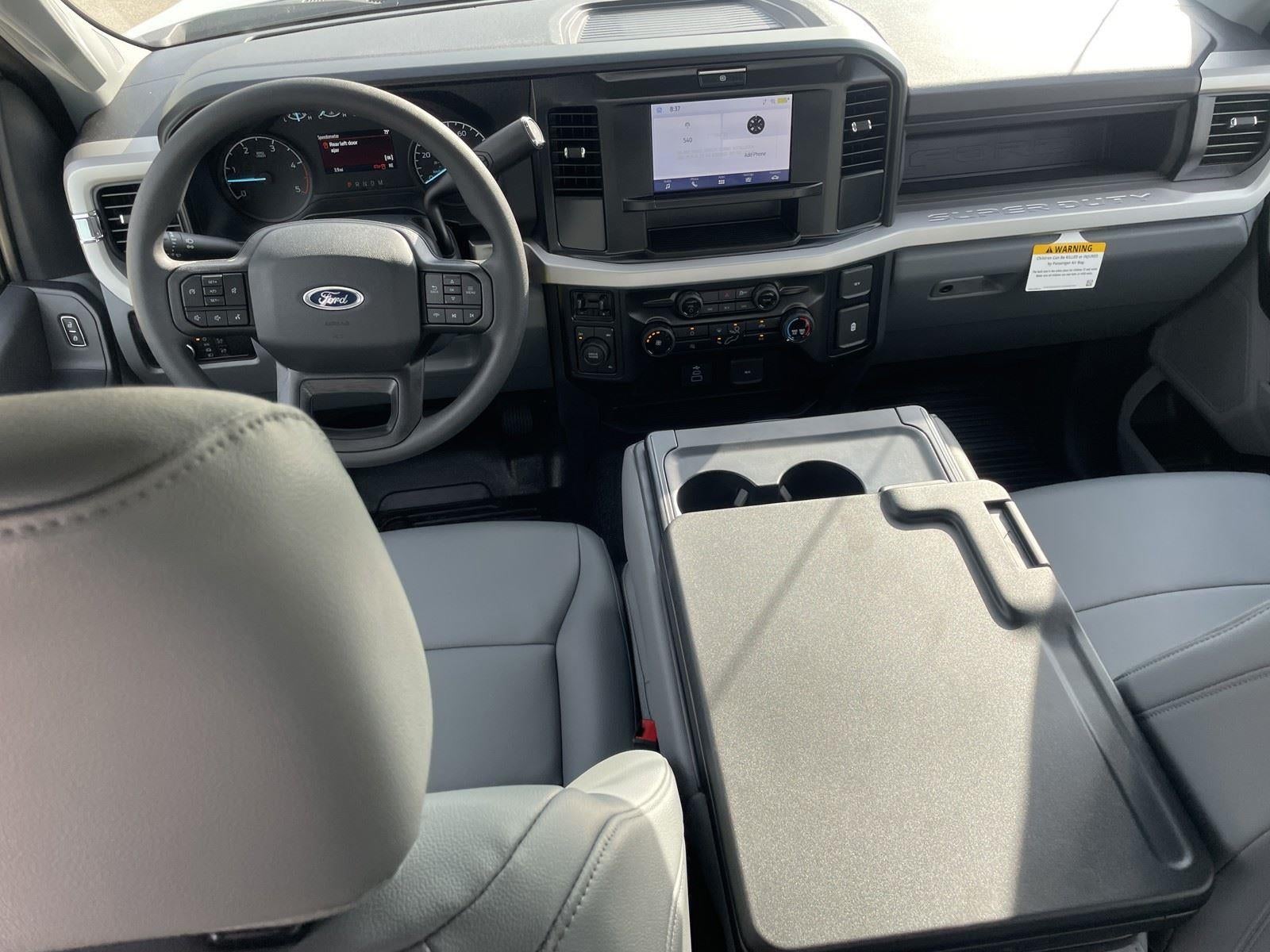 2026 Ford Super Duty F-350 DRW XL