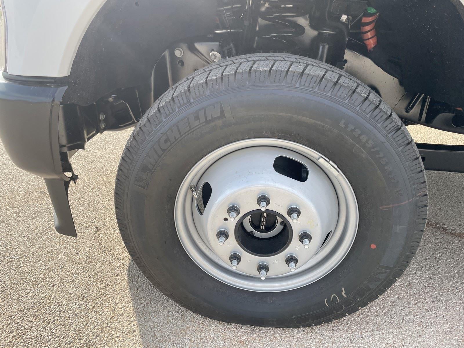 2026 Ford Super Duty F-350 DRW XL