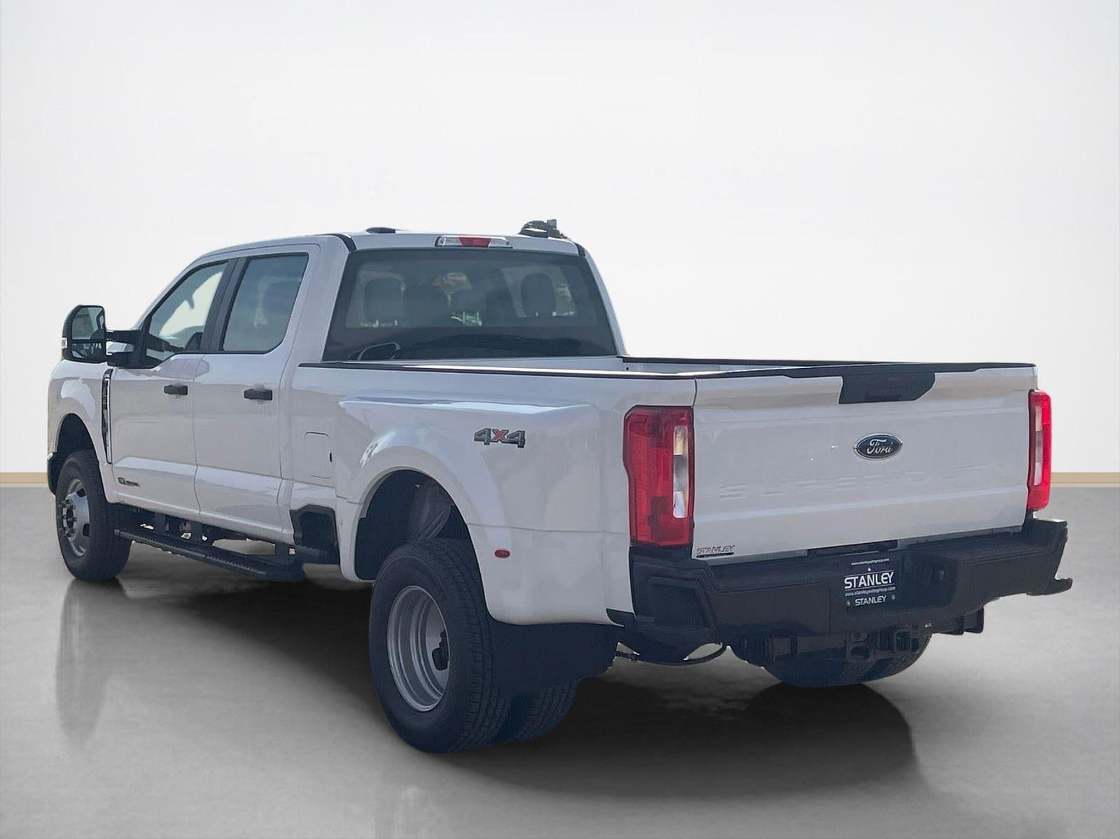 2026 Ford Super Duty F-350 DRW XL