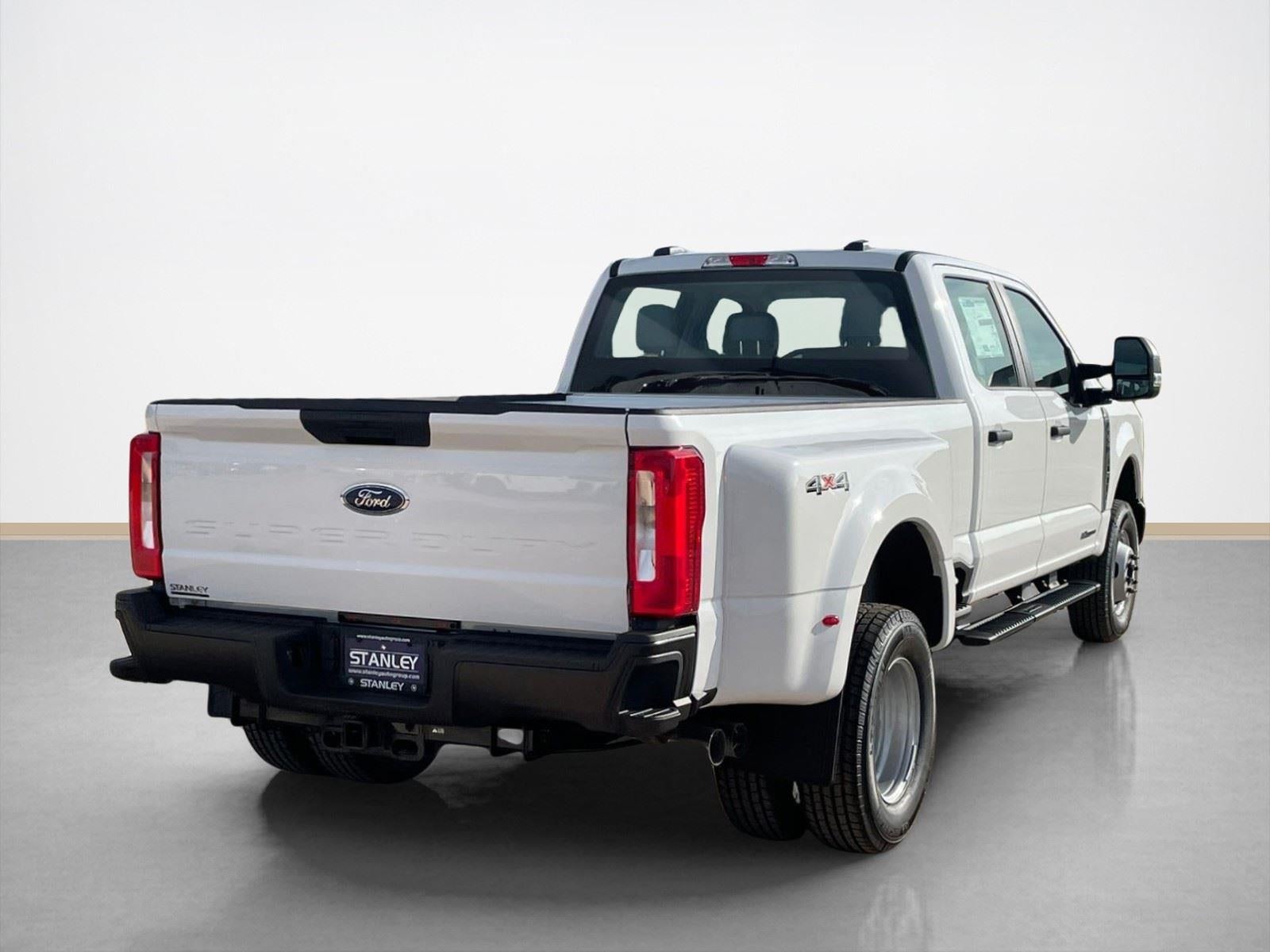 2026 Ford Super Duty F-350 DRW XL