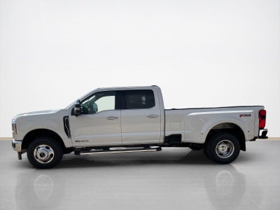 2026 Ford Super Duty F-350 DRW LARIAT