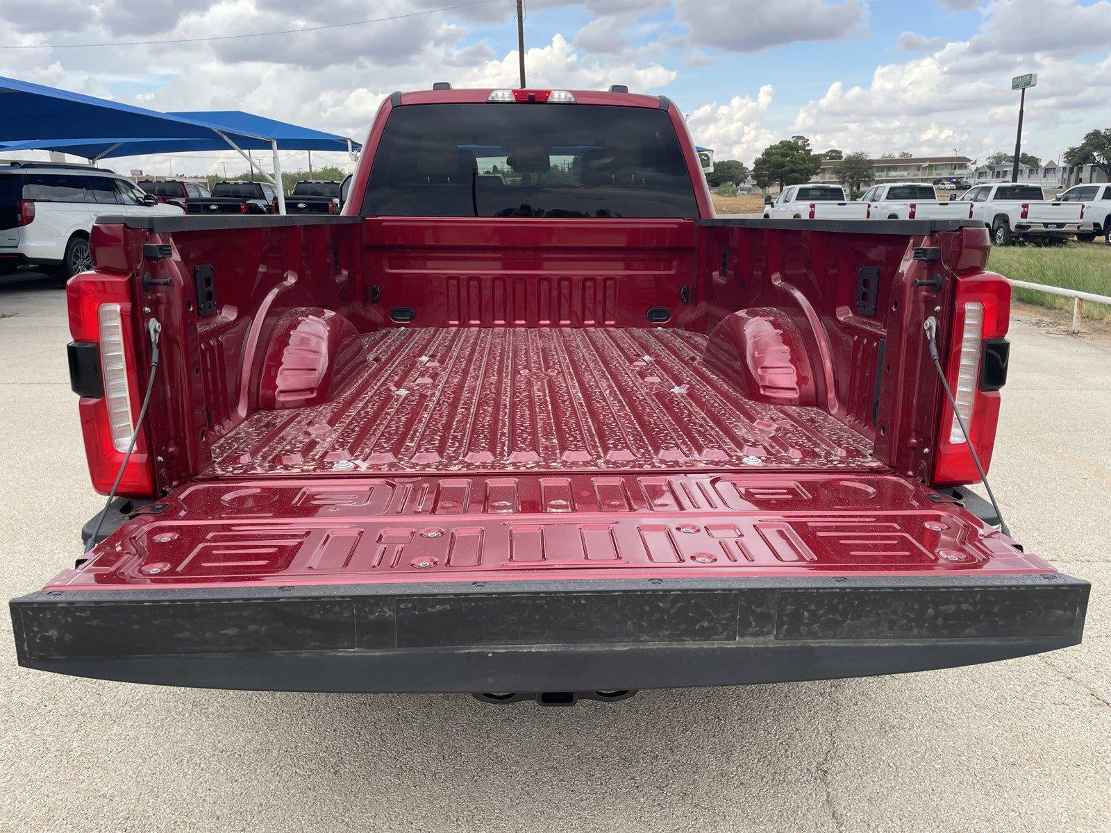 2026 Ford Super Duty F-350 Drw LARIAT