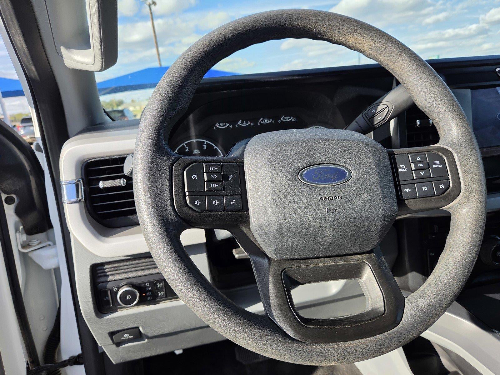 2025 Ford Super Duty F-350 DRW XLT