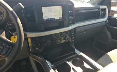 2025 Ford SUPER DUTY F-350 DRW XLT 4WD CREW CAB 8' BOX