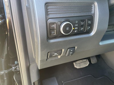 2026 Ford Super Duty F-350 DRW LARIAT