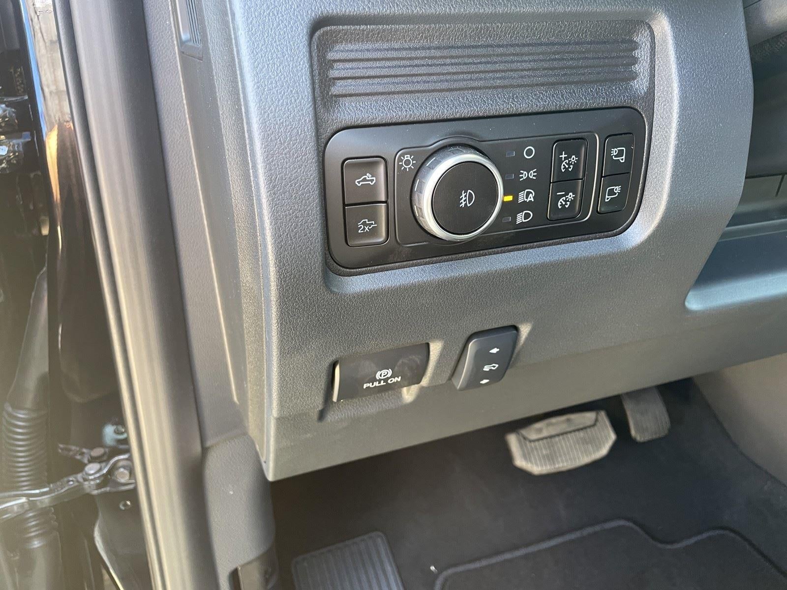 2026 Ford Super Duty F-350 DRW LARIAT