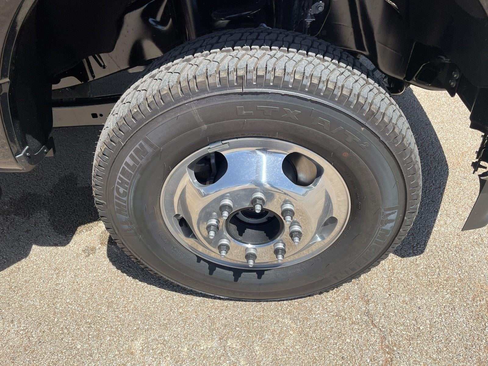 2026 Ford Super Duty F-350 Drw LARIAT