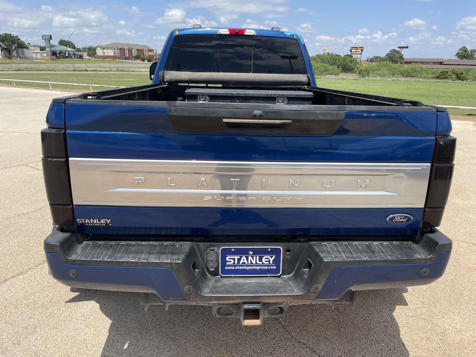 2022 Ford Super Duty F-450 DRW Platinum