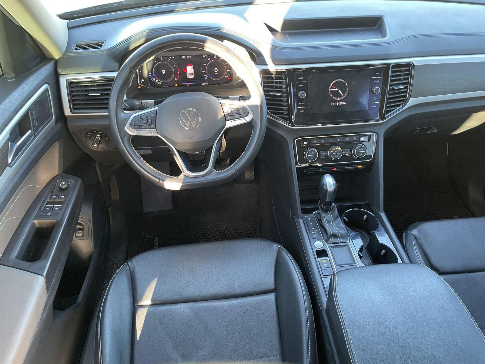 2022 Volkswagen Atlas 2.0T SE w/Technology