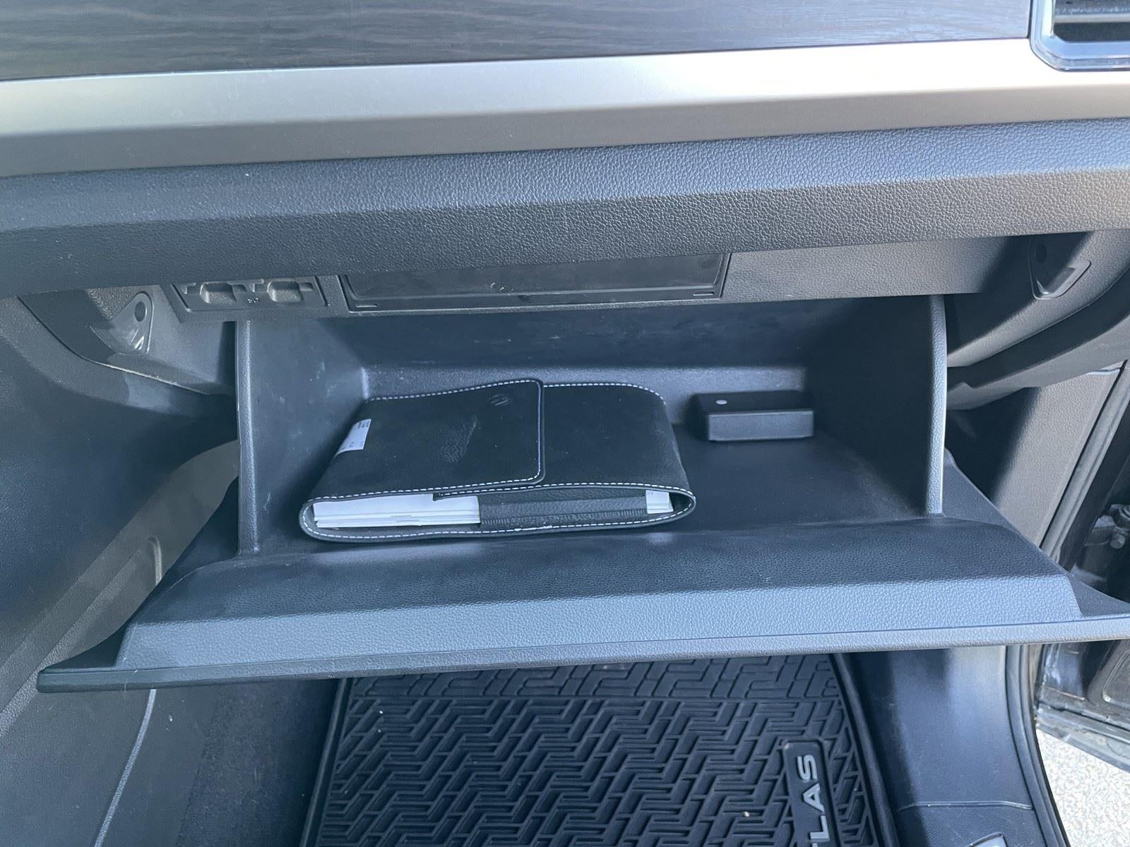 2022 Volkswagen Atlas 2.0T SE w/Technology