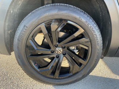 2022 Volkswagen Atlas 2.0T SE w/Technology