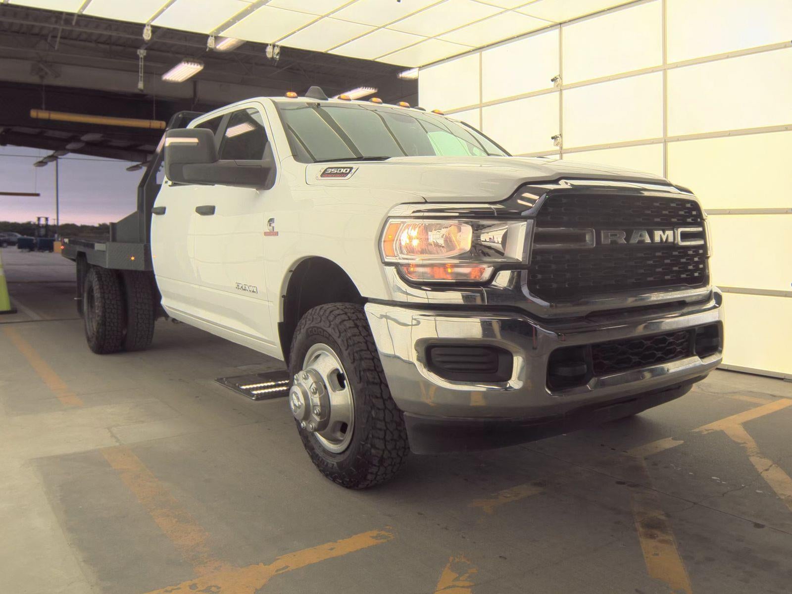 2024 RAM 3500 SLT 4X4 Crew Cab's photo