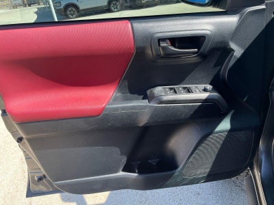 2016 Toyota Tacoma SR5