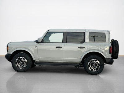2026 Ford Bronco Outer Banks®