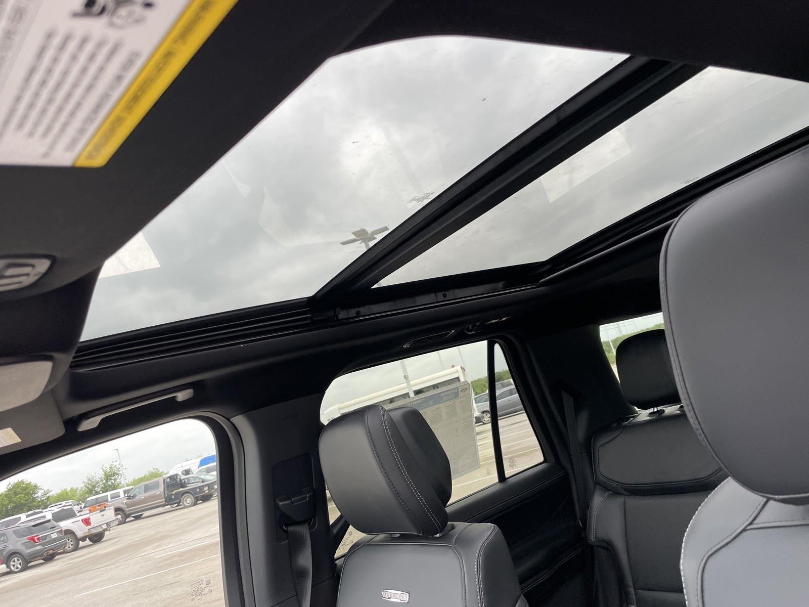 2026 Ford Expedition Platinum®