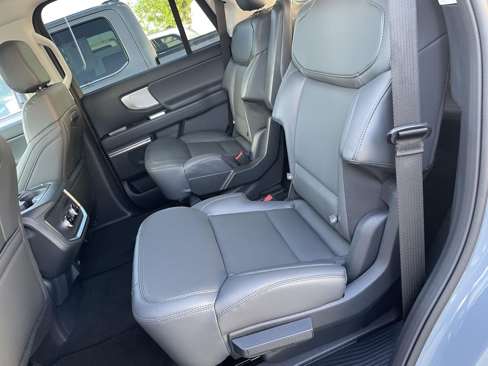2027 Ford Expedition Active