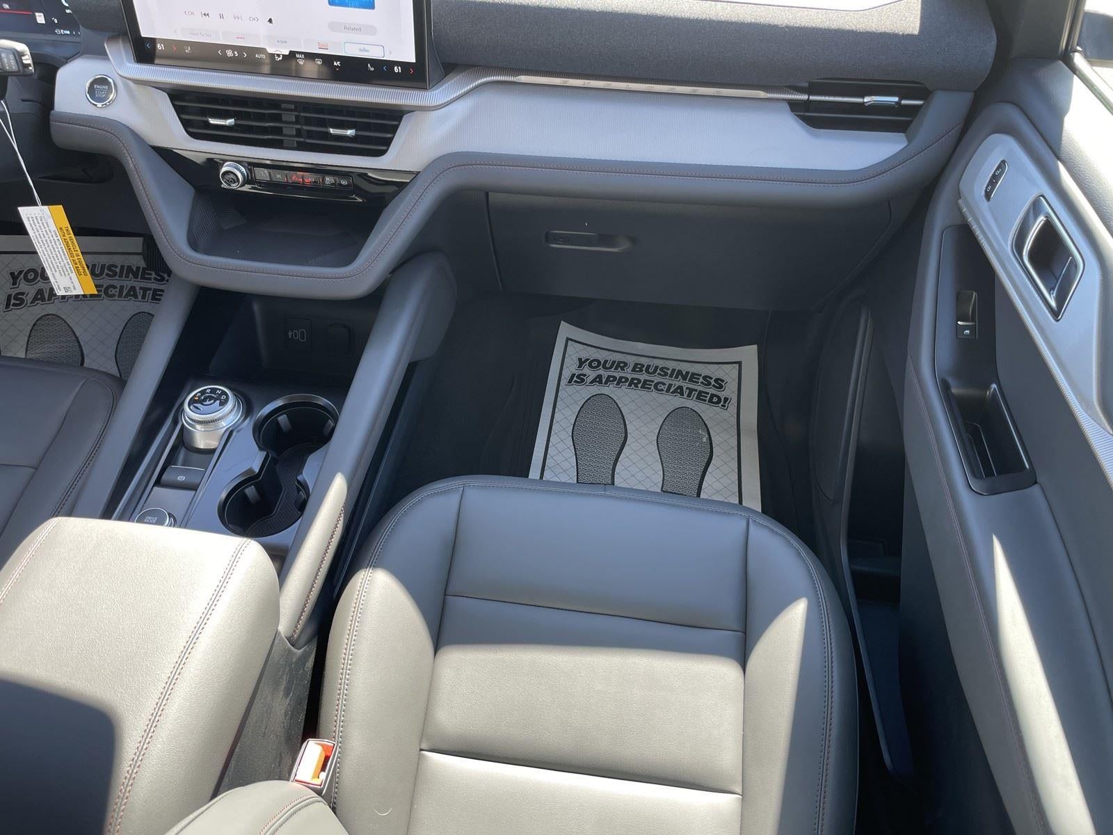 2026 Ford Explorer Active w/100A Pkg