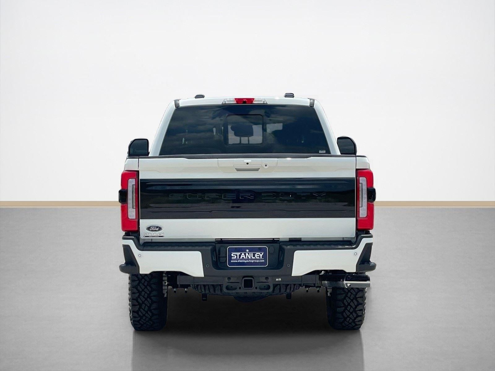 2026 Ford Super Duty F-250 SRW Platinum