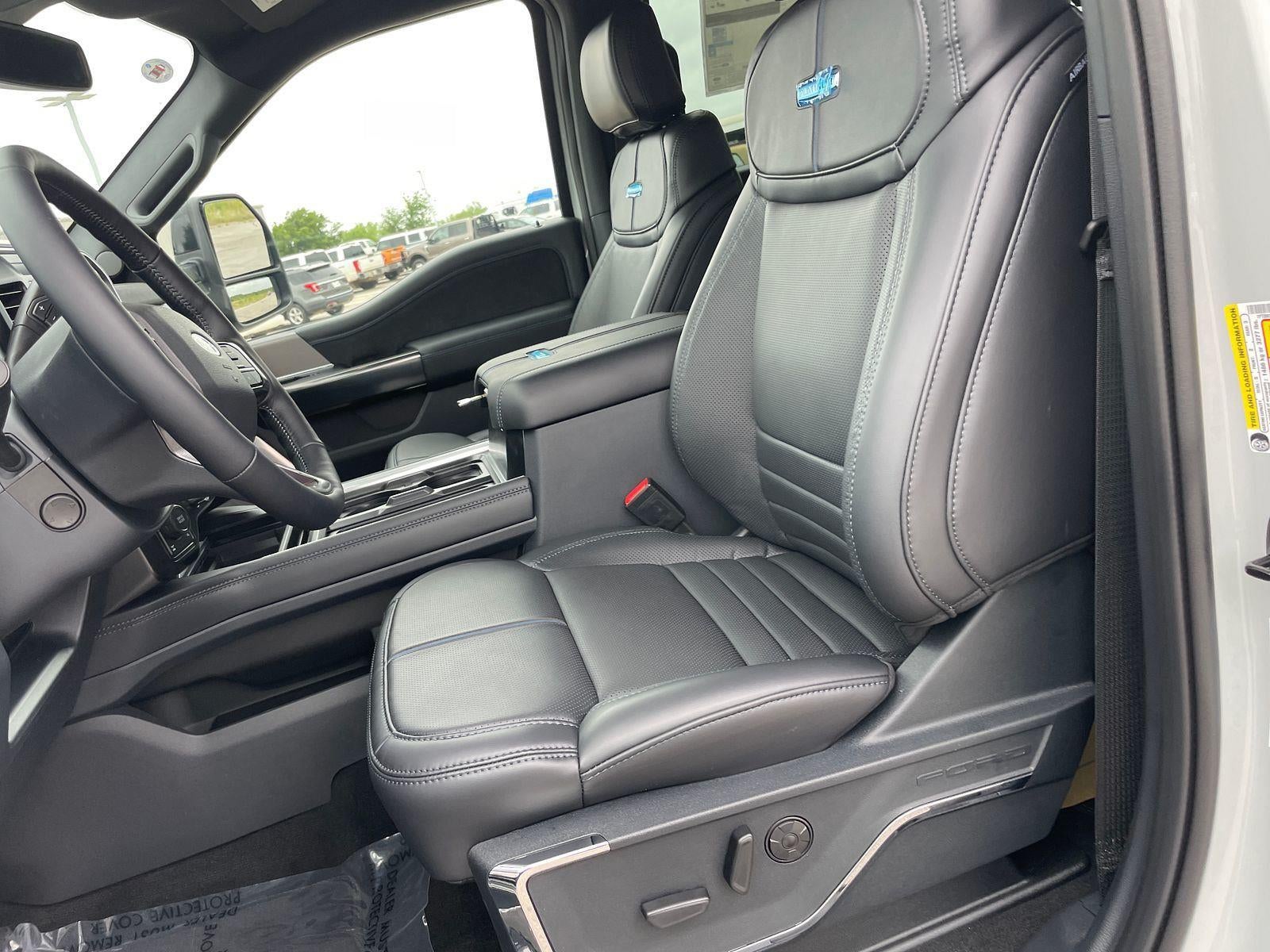 2026 Ford Super Duty F-250 SRW Platinum