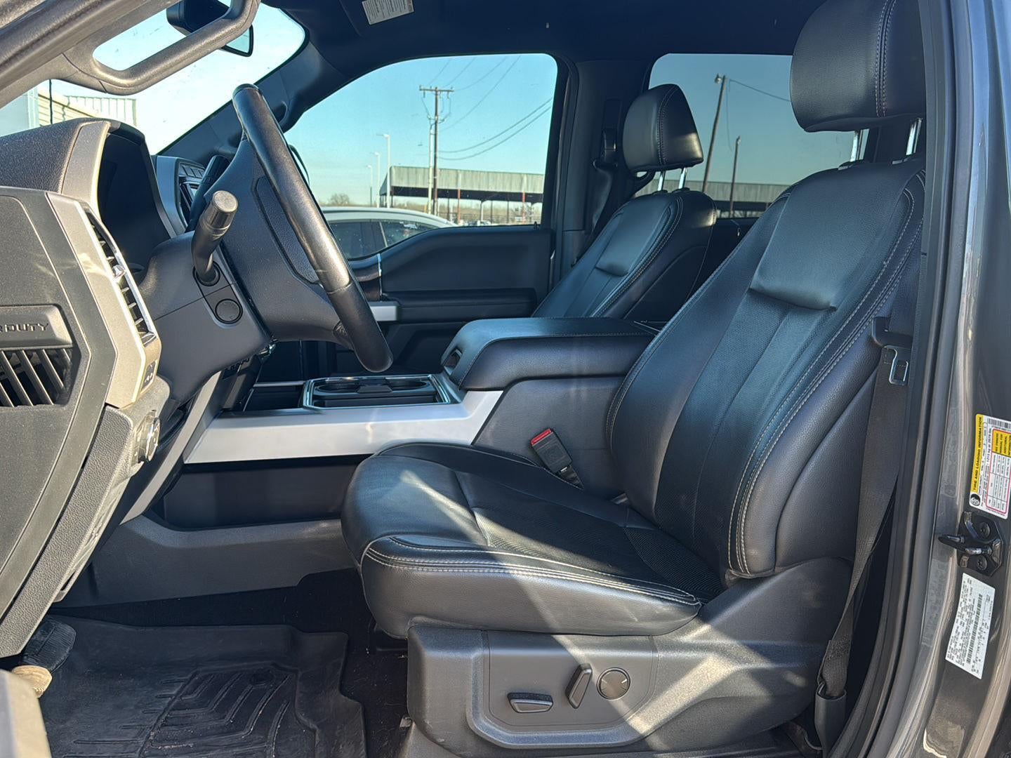 2022 Ford Super Duty F-250 SRW LARIAT