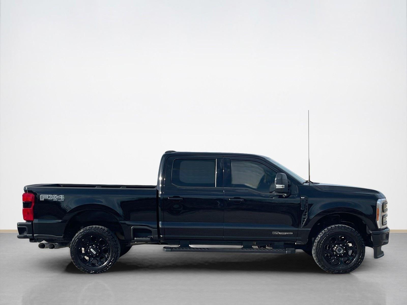 2023 Ford Super Duty F-250 SRW XLT