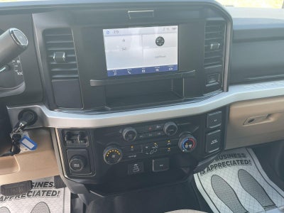 2026 Ford Super Duty F-350 SRW XLT