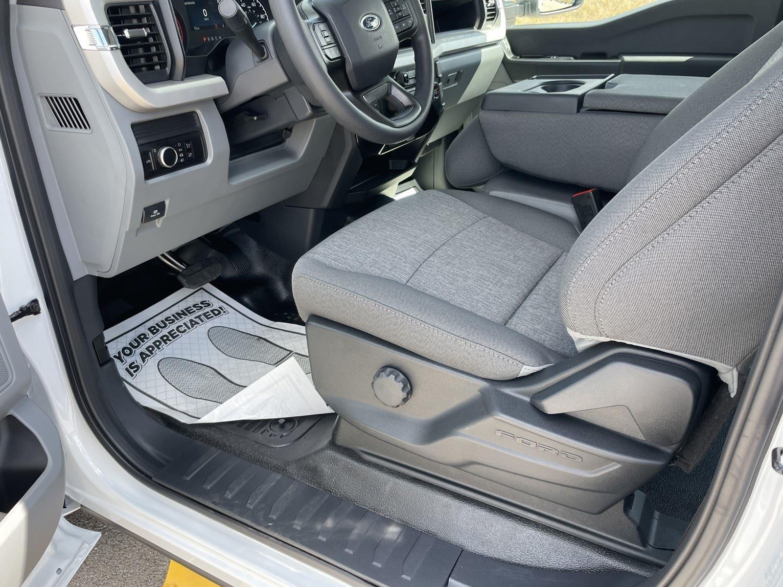 2026 Ford Super Duty F-350 SRW XL