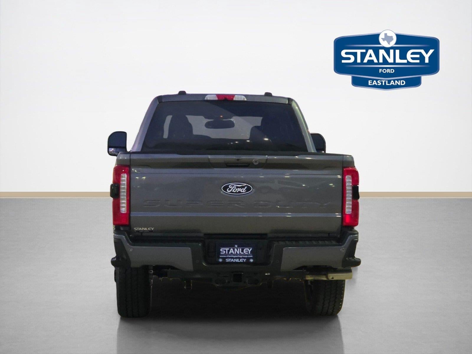 2027 Ford Super Duty F-350 SRW LARIAT