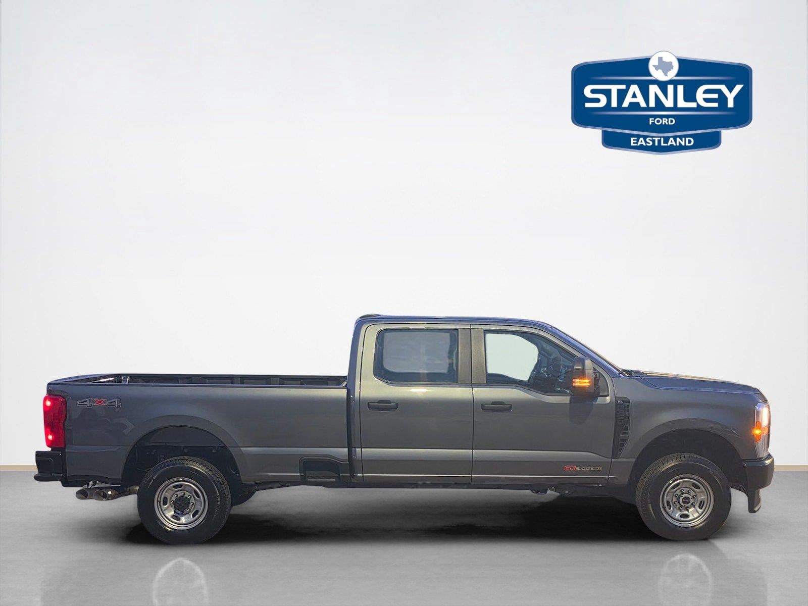 2027 Ford Super Duty F-350 SRW LARIAT