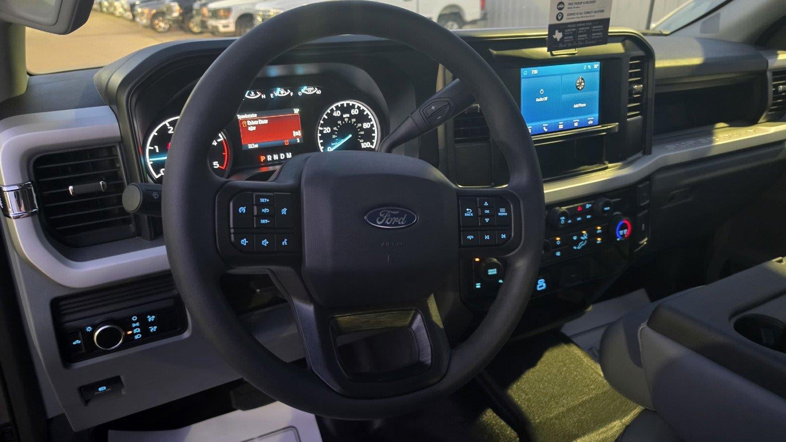 2027 Ford Super Duty F-350 SRW LARIAT