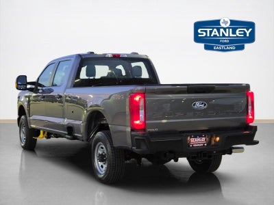 2027 Ford Super Duty F-350 SRW LARIAT