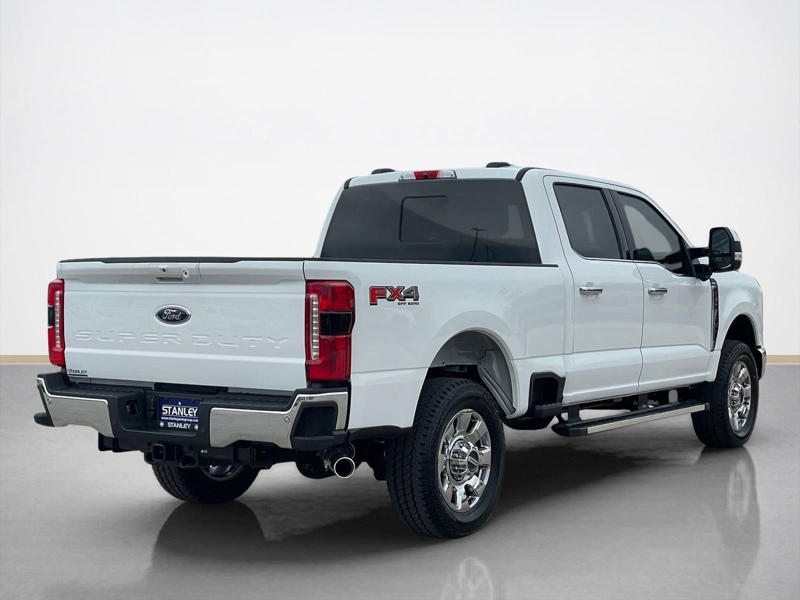2026 Ford Super Duty F-350 SRW LARIAT