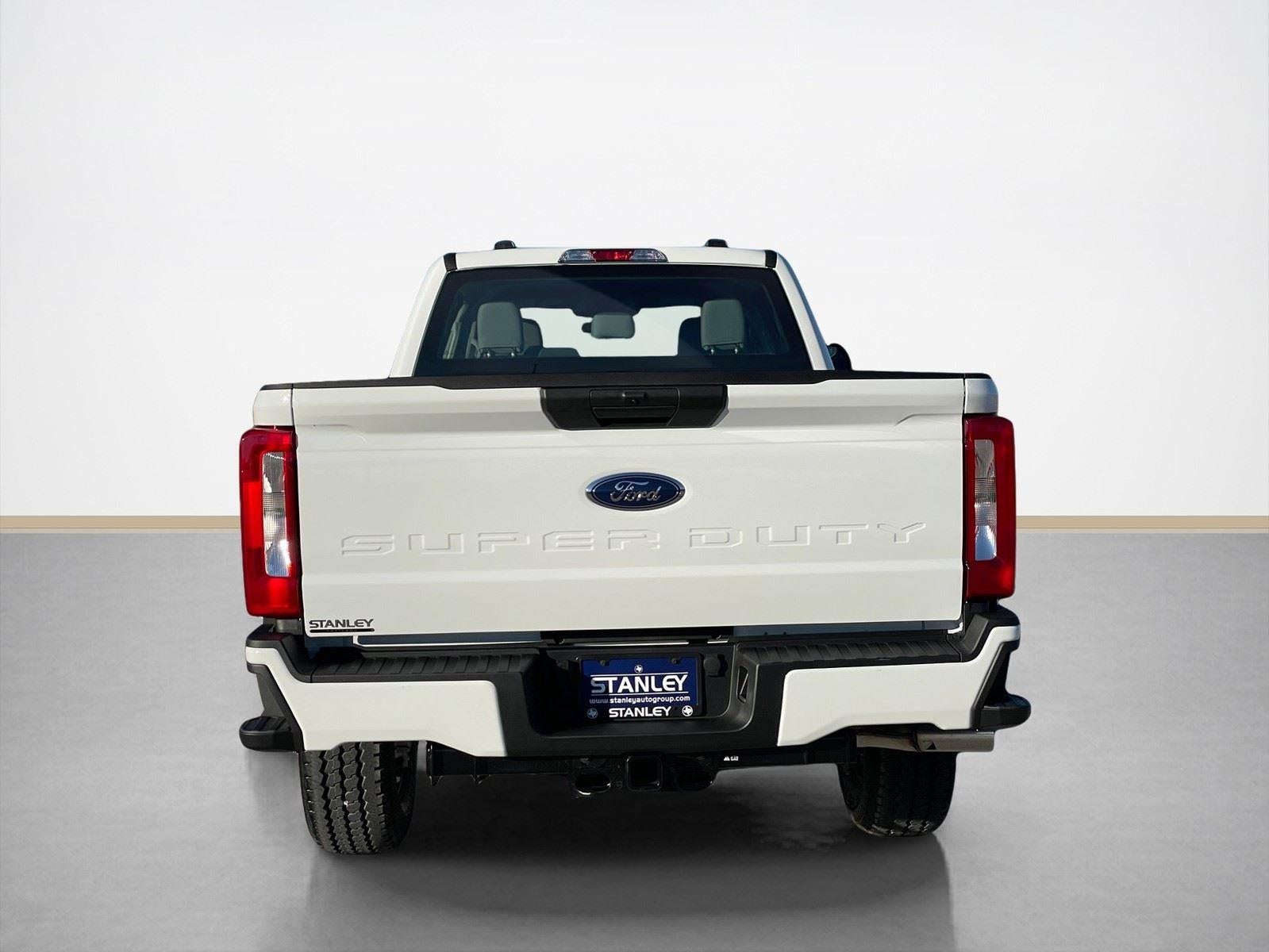 2026 Ford Super Duty F-350 SRW XL